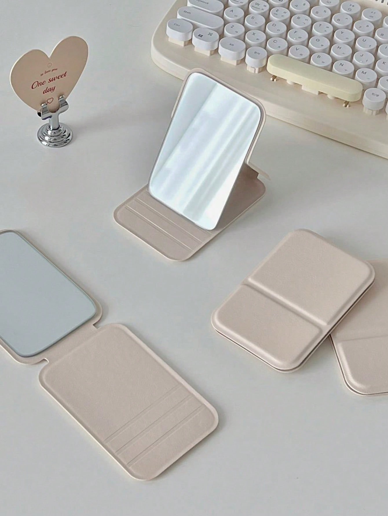 Portable Folding Mini Makeup M - Laptops 评论和价格